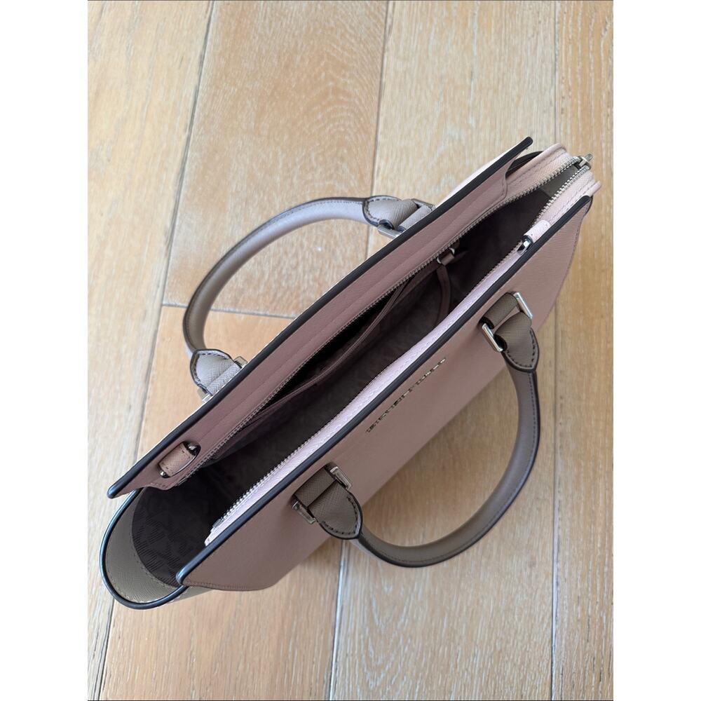 Michael Kors Selma Satchel Blush Pink Colorblock Saffiano Leather Like New - Picture 4 of 10